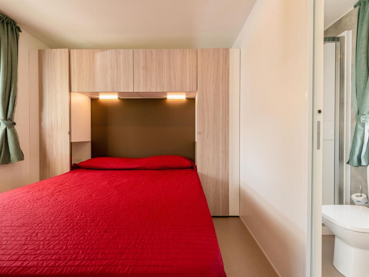 Holiday Home Garda Suite Deluxe By Interhome Rivoltella del Garda Dış mekan fotoğraf